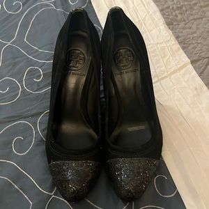 Size 7 Tory Burch beautiful black wedges